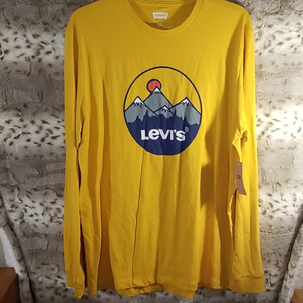 Levi's new mountain 2XL XXL long sleeve tshirt